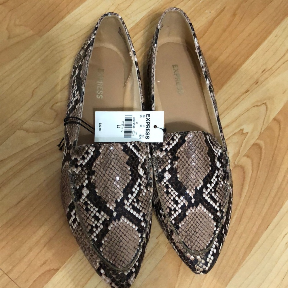 Express point toe shoes size 6.5 - Picture 1 of 3